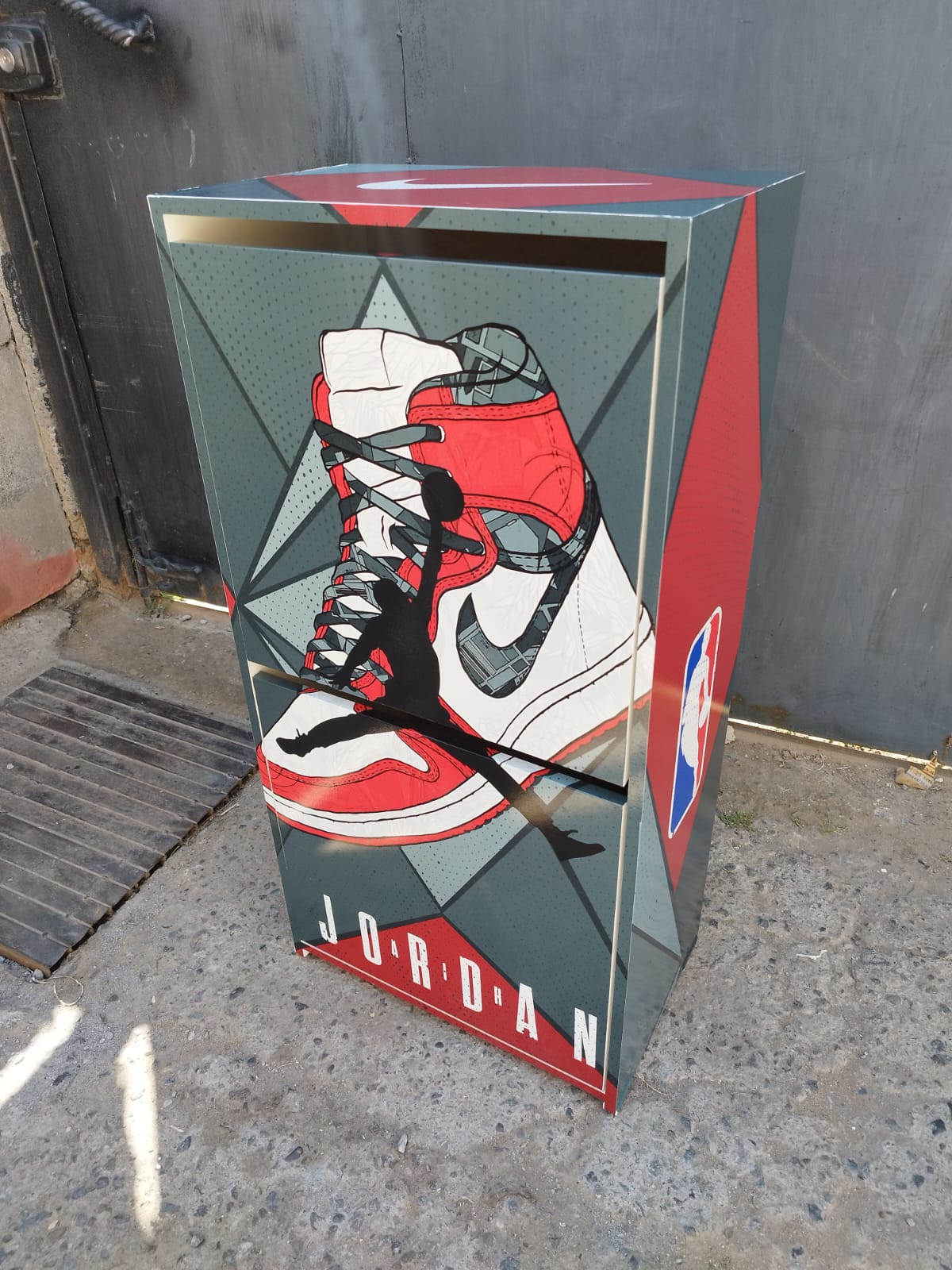 Zapatero de madera moderno cerrado